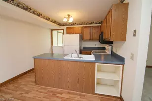 6694 Connecticut Colony Cir, Mentor, OH 44060 - Photo 9