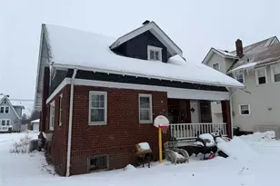 325 Beechwood Dr, Akron, OH 44320 - Photo 3