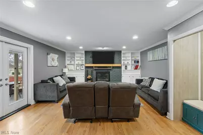 417 Forest Lane, Wadsworth, OH 44281 - Photo 5