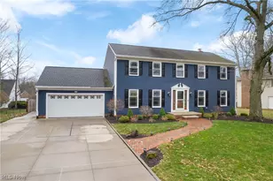 417 Forest Ln, Wadsworth, OH 44281 - Photo 3