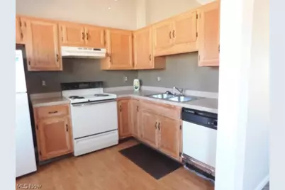 5326 Millcreek Boulevard #A-4, Brunswick Hills, OH 44212 - Photo 3