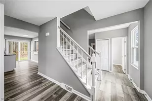 6977 Grace Dr, Olmsted Twp, OH 44138 - Photo 5