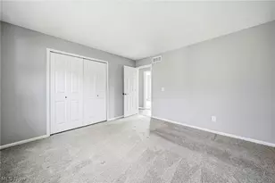 6977 Grace Dr, Olmsted Twp, OH 44138 - Photo 27