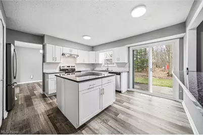 6977 Grace Drive, Olmsted Twp, OH 44138 - Photo 13