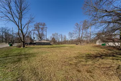 2745 Rockefeller Road, Willoughby Hills, OH 44092 - Photo 31