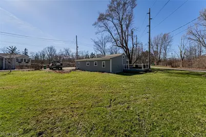 2745 Rockefeller Road, Willoughby Hills, OH 44092 - Photo 33