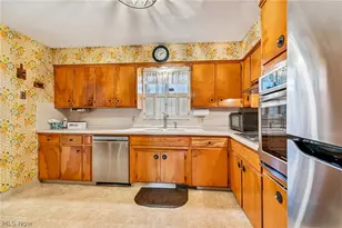 508 Clearbrook Dr, Akron, OH 44313 - Photo 11