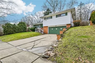 508 Clearbrook Dr, Akron, OH 44313 - Photo 3