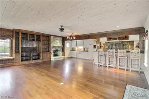 2710 Chesterton Rd, Huber Heights, OH 44122 - Photo 7