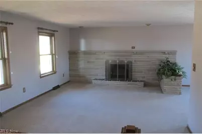 2830 E Military Road, Zanesville, OH 43701 - Photo 3