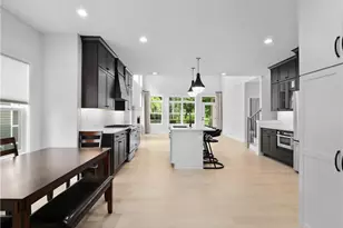 143 Town Centre Dr, Grandview Heights, OH 44147 - Photo 5