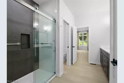 143 Town Centre Drive, Grandview Heights, OH 44147 - Photo 21