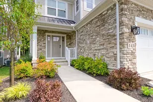 143 Town Centre Dr, Grandview Heights, OH 44147 - Photo 3