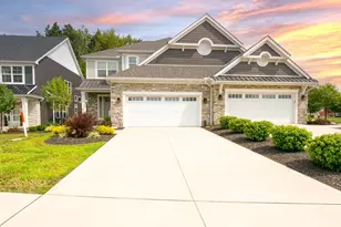 143 Town Centre Dr, Grandview Heights, OH 44147 - Photo 1