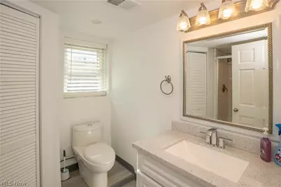 266 Hazelwood Avenue, Barberton, OH 44203 - Photo 11