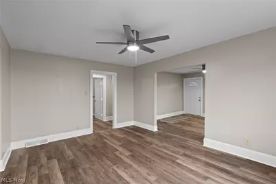 3931 Olive Avenue, Shadyside, OH 43947 - Photo 9