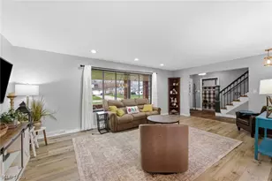 27974 Sanders Ln, North Olmsted, OH 44070 - Photo 9