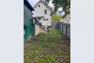 230 Helen Avenue, Akron, OH 44310 - Photo 5