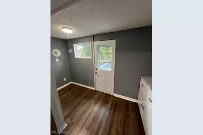 230 Helen Avenue, Akron, OH 44310 - Photo 29