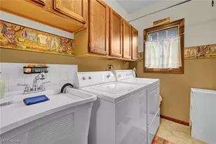 15888 Inglewood Dr, Strongsville, OH 44136 - Photo 19