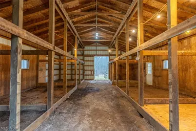 3709 S Union Avenue, Alliance, OH 44601 - Photo 9