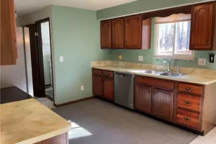 37818 Lakeshore Blvd, Eastlake, OH 44095 - Photo 3