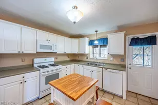 3601 1st Ave, Vienna, WV 26105 - Photo 9