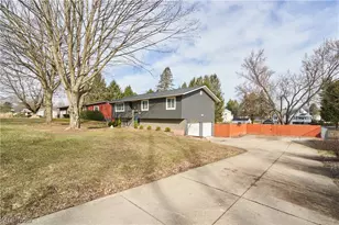 1881 Nichols Rd, Akron, OH 44312 - Photo 3