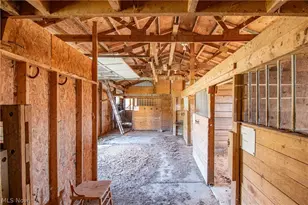 3686 Jones Rd, Diamond, OH 44412 - Photo 21