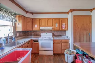 3686 Jones Rd, Diamond, OH 44412 - Photo 7