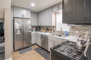 1121 Woodward Ave, Akron, OH 44310 - Photo 11