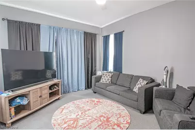 1121 Woodward Avenue, Akron, OH 44310 - Photo 13