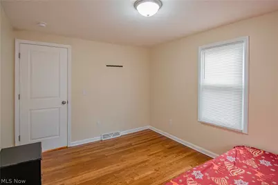 1121 Woodward Avenue, Akron, OH 44310 - Photo 19