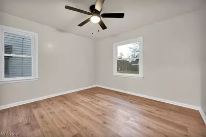 20801 Morris Avenue, Euclid, OH 44123 - Photo 13