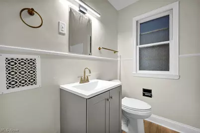 20801 Morris Avenue, Euclid, OH 44123 - Photo 17