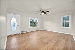 20801 Morris Ave, Euclid, OH 44123 - Photo 3