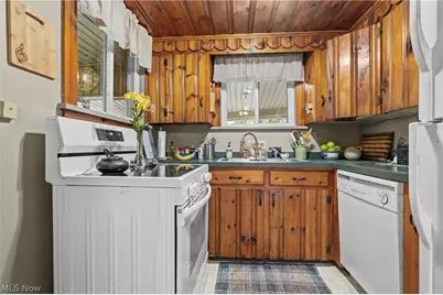 18280 5th Street, Beloit, OH 44609 - Photo 5