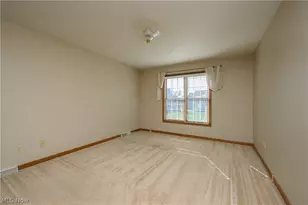 580 Glenmere Pl, Barberton, OH 44203 - Photo 17