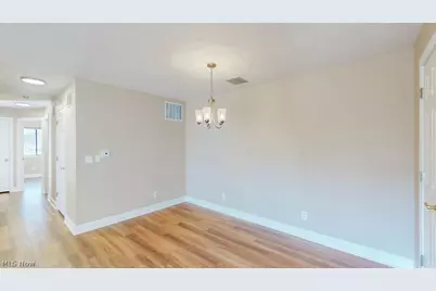 3800 Rosemont Boulevard #105D, Akron, OH 44333 - Photo 5