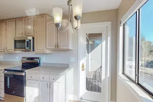 3800 Rosemont Blvd, Akron, OH 44333 - Photo 19