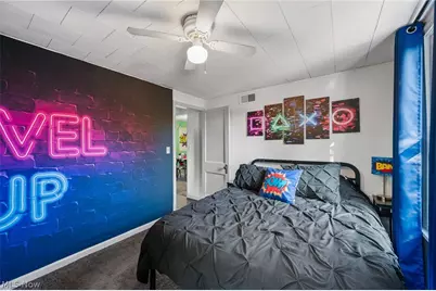 9519 Preston Avenue #UP, Loveland, OH 44102 - Photo 11