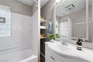 1354 Edwards Ave, Oakwood, OH 44107 - Photo 21