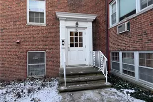 19901 Van Aken Blvd W, Huber Heights, OH 44122 - Photo 3