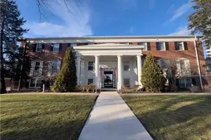 19901 Van Aken Blvd W, Huber Heights, OH 44122 - Photo 1