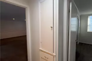 19901 Van Aken Blvd W, Huber Heights, OH 44122 - Photo 23