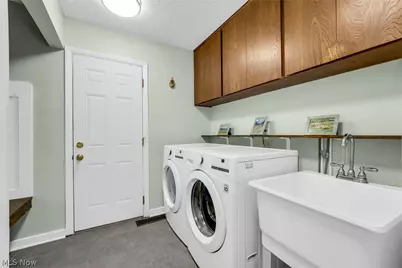 11586 Pleasant Ridge Place, Strongsville, OH 44136 - Photo 23