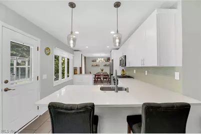 11586 Pleasant Ridge Place, Strongsville, OH 44136 - Photo 17