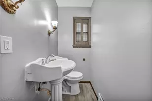 2463 Derbyshire Rd, Cleveland Heights, OH 44106 - Photo 37