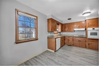 2463 Derbyshire Road, Cleveland Heights, OH 44106 - Photo 13