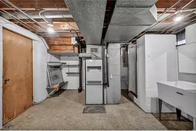 2463 Derbyshire Road, Cleveland Heights, OH 44106 - Photo 43